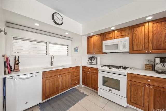 2161 Kalia Road 606, Honolulu, HI 96815