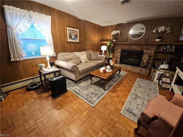 2108 Lockard AVE, Chesapeake, VA 23320