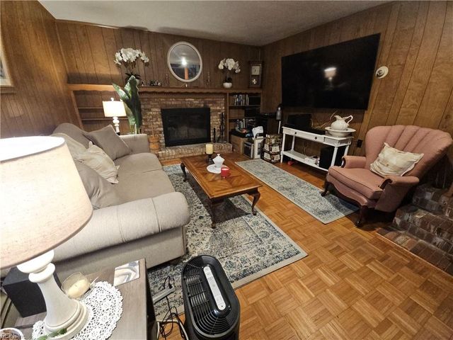 2108 Lockard AVE, Chesapeake, VA 23320