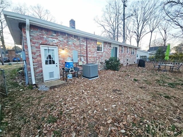 2108 Lockard AVE, Chesapeake, VA 23320