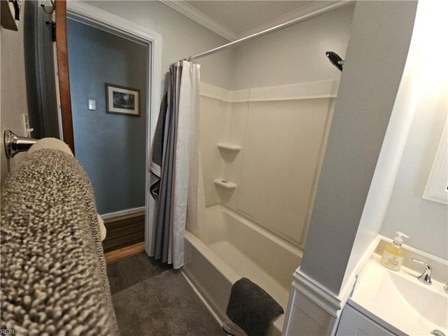 2108 Lockard AVE, Chesapeake, VA 23320