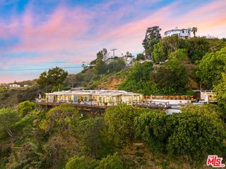 8494 Cole Crest Drive, Los Angeles, CA 90046