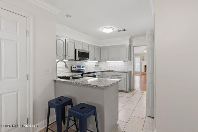 33 Mclain Court, Jackson, MS 39211