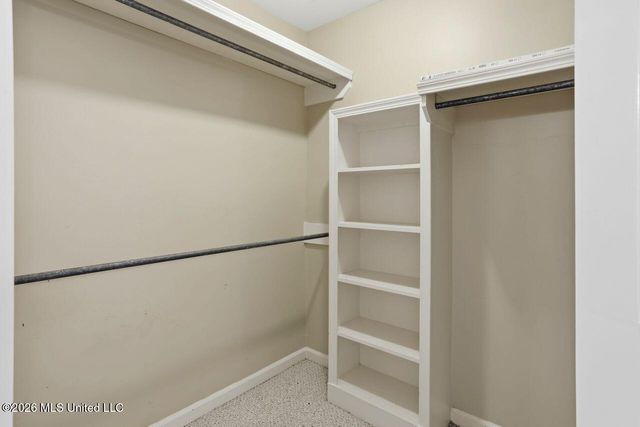 33 Mclain Court, Jackson, MS 39211