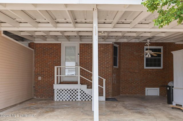 33 Mclain Court, Jackson, MS 39211