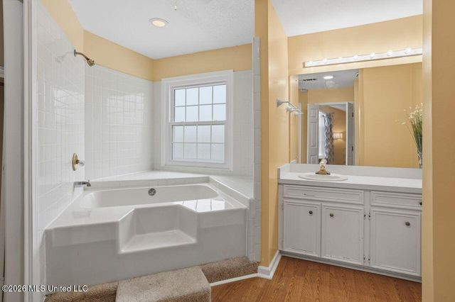 33 Mclain Court, Jackson, MS 39211