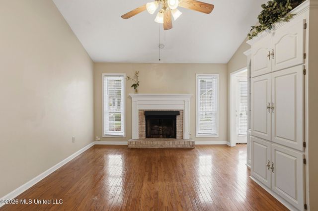 33 Mclain Court, Jackson, MS 39211