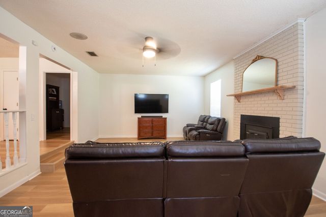 6120 New Jesup Highway, Brunswick, GA 31523