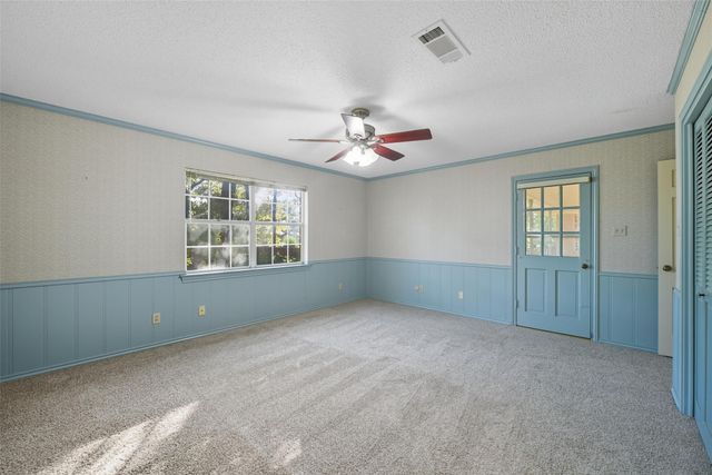 924 Ridgecrest Circle, Denton, TX 76205