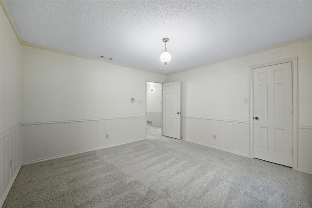 924 Ridgecrest Circle, Denton, TX 76205