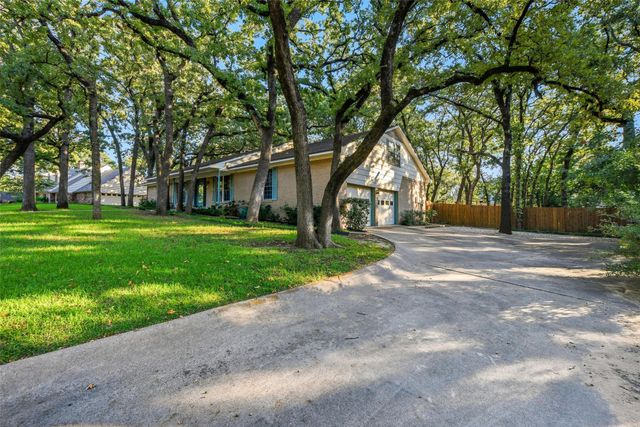 924 Ridgecrest Circle, Denton, TX 76205