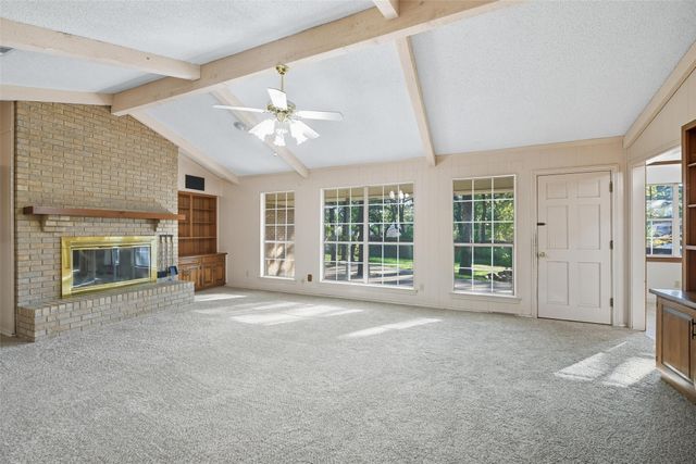 924 Ridgecrest Circle, Denton, TX 76205