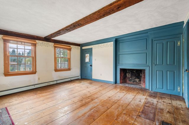 17 Elm St, North Reading, MA 01864