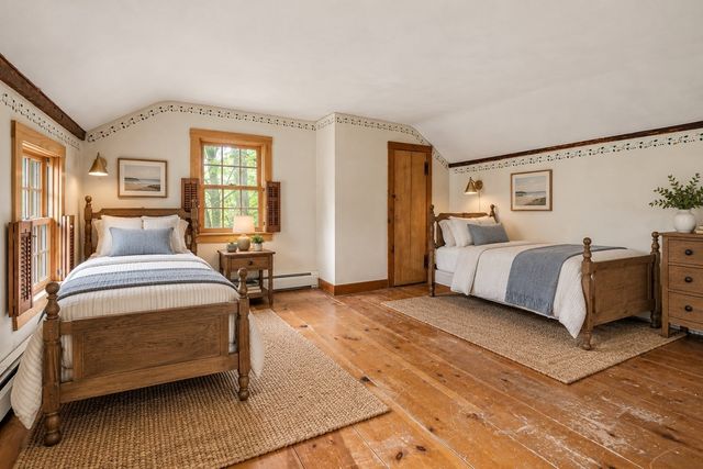 17 Elm St, North Reading, MA 01864
