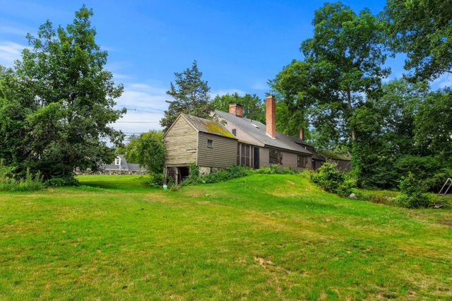 17 Elm St, North Reading, MA 01864
