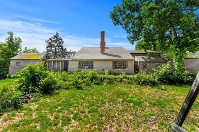 17 Elm St, North Reading, MA 01864