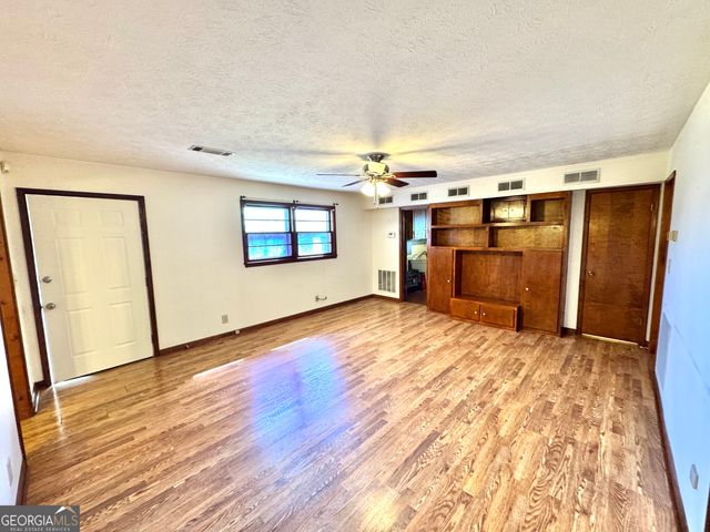 1760 Fears Road, Rutledge, GA 30663