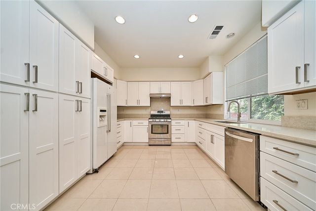 3249 E Drycreek, West Covina, CA 91791