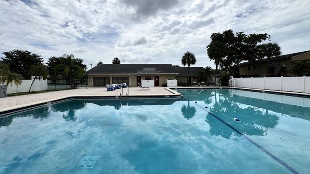 3450 Blue Lake Drive 204, Pompano Beach, FL 33064