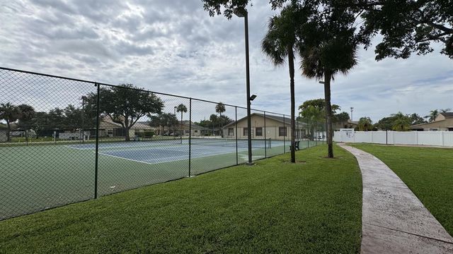 3450 Blue Lake Drive 204, Pompano Beach, FL 33064