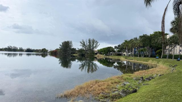 3450 Blue Lake Drive 204, Pompano Beach, FL 33064