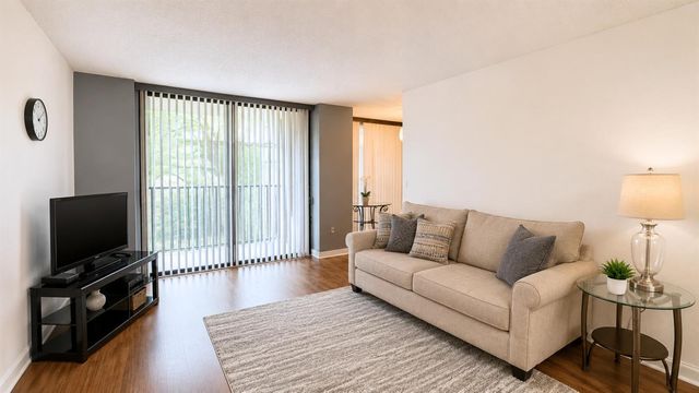 3450 Blue Lake Drive 204, Pompano Beach, FL 33064