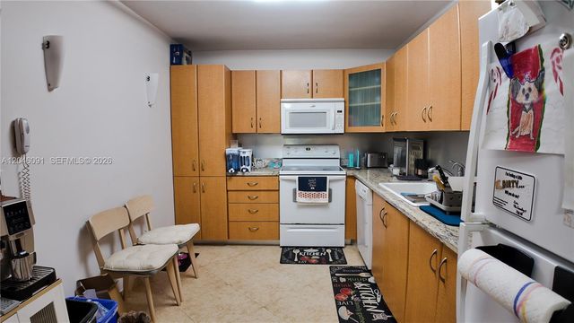 1880 S Ocean Dr 807, Hallandale Beach, FL 33009