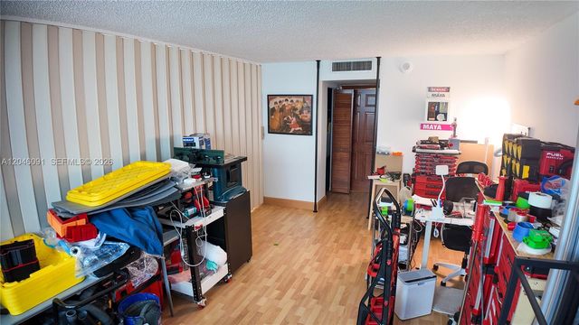 1880 S Ocean Dr 807, Hallandale Beach, FL 33009
