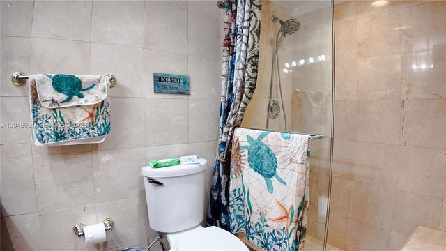 1880 S Ocean Dr 807, Hallandale Beach, FL 33009