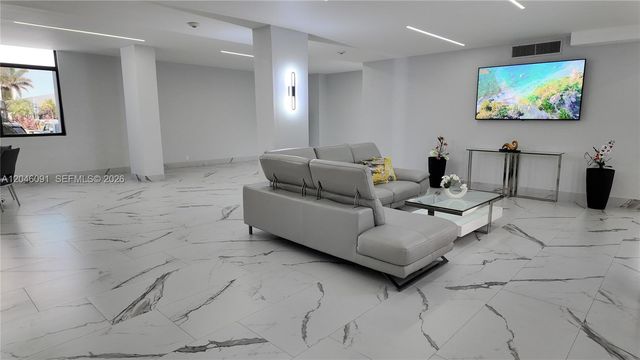 1880 S Ocean Dr 807, Hallandale Beach, FL 33009
