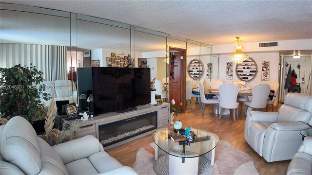 1880 S Ocean Dr 807, Hallandale Beach, FL 33009