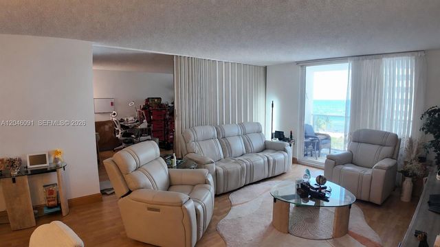 1880 S Ocean Dr 807, Hallandale Beach, FL 33009