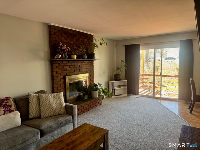 135 Carriage Path South 135, Milford, CT 06460