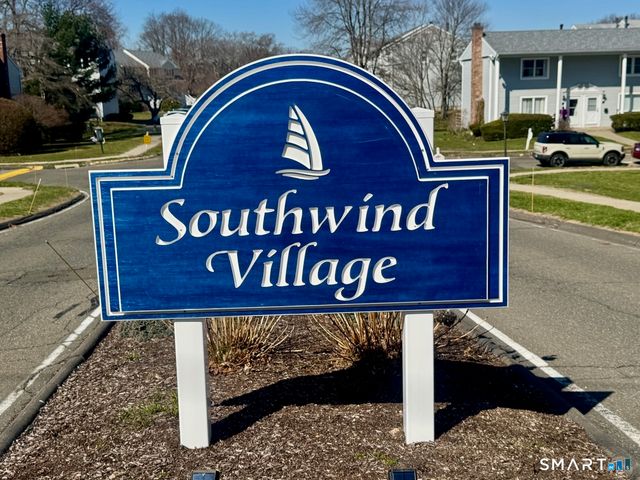 135 Carriage Path South 135, Milford, CT 06460