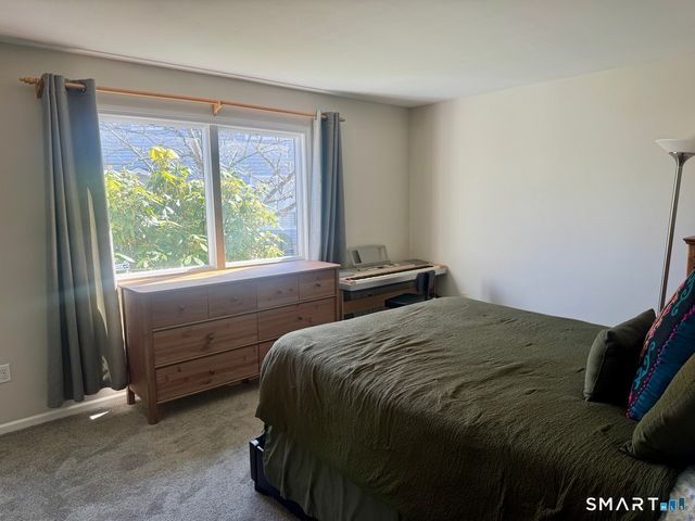 135 Carriage Path South 135, Milford, CT 06460