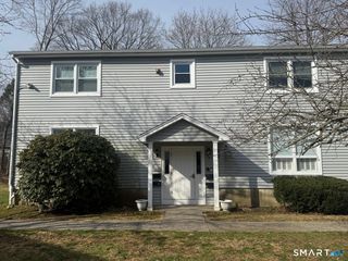 135 Carriage Path South 135, Milford, CT 06460