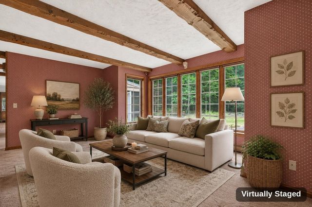 62 Hearthside Circle, Bedford, NH 03110