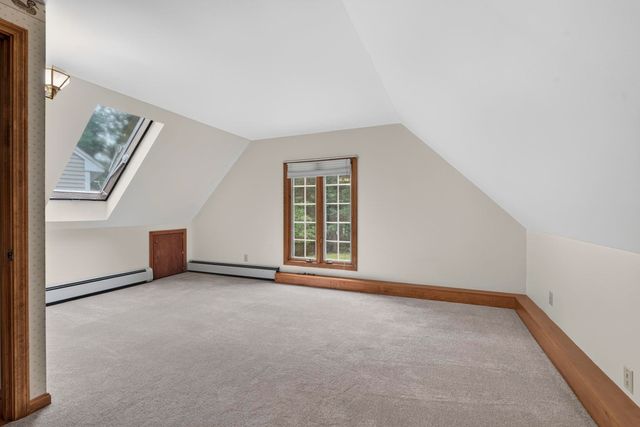 62 Hearthside Circle, Bedford, NH 03110
