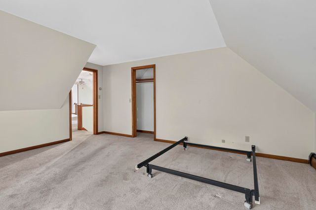 62 Hearthside Circle, Bedford, NH 03110