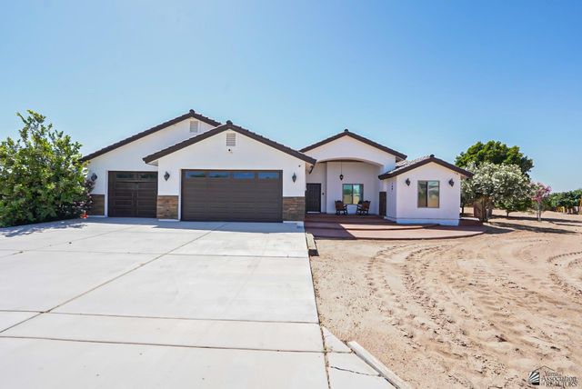 4527 E County 15 St, Yuma, AZ 86365