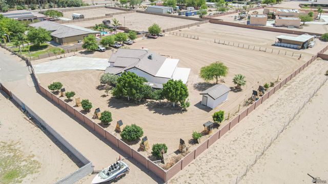 4527 E County 15 St, Yuma, AZ 86365