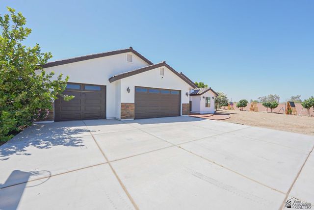 4527 E County 15 St, Yuma, AZ 86365