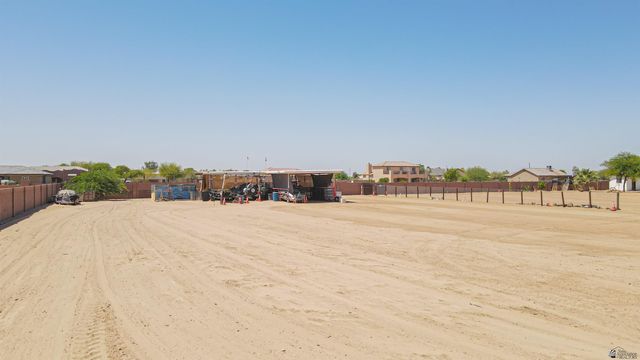 4527 E County 15 St, Yuma, AZ 86365