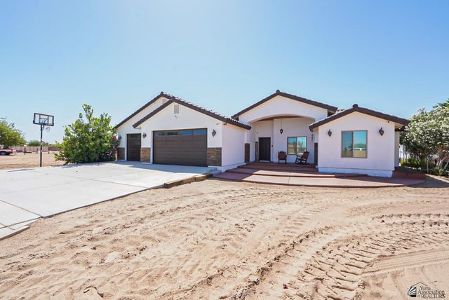 4527 E County 15 St, Yuma, AZ 86365