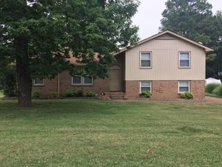 106 Cornelia Dr, Hendersonville, TN 37075