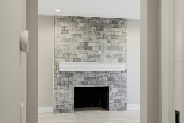 845 SNELL ISLE BOULEVARD NE, St Petersburg, FL 33704