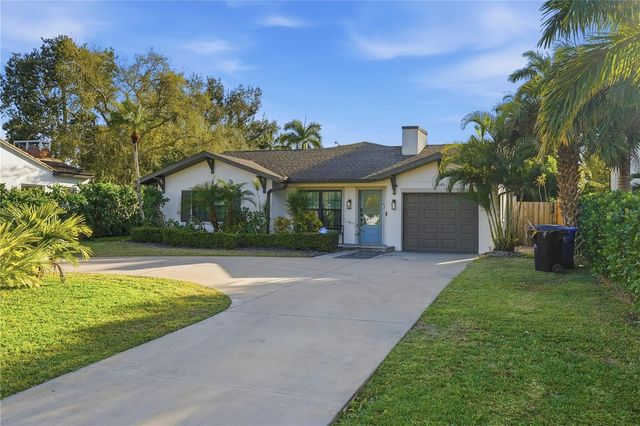 845 SNELL ISLE BOULEVARD NE, St Petersburg, FL 33704