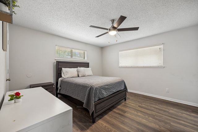 1047 Westlake Drive, Desoto, TX 75115