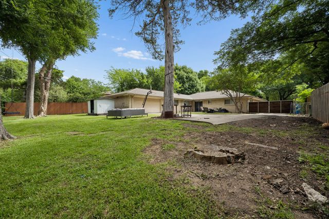 1047 Westlake Drive, Desoto, TX 75115