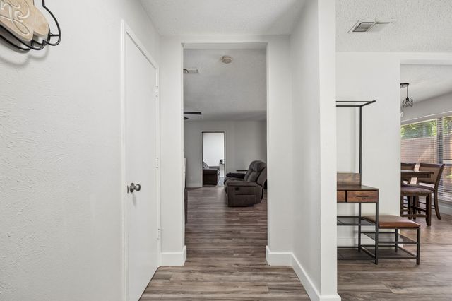 1047 Westlake Drive, Desoto, TX 75115